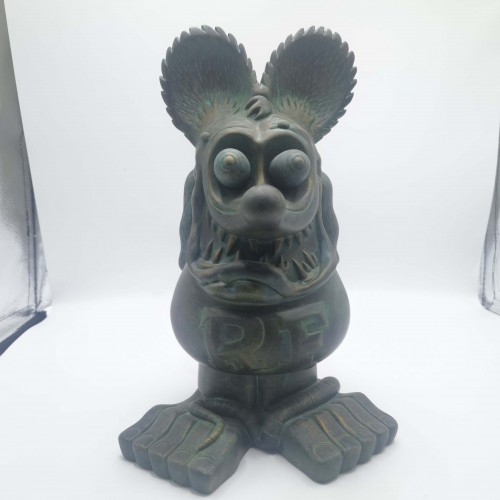 a copper mouse vinyl toy a copper mouse vinyl toy